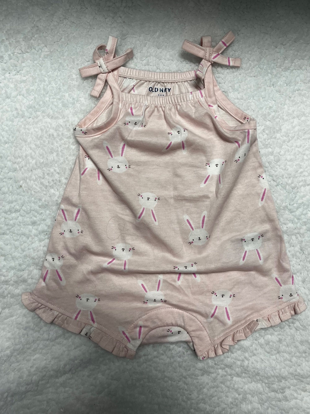 4/25$ Old Navy Light Pink Bunny Print Girls Romper